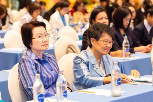 62-11-28 thea-seminar (50)